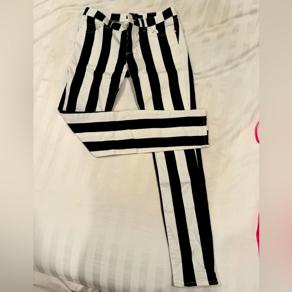 Juicy Couture Navy blue & white silly jeans size 28